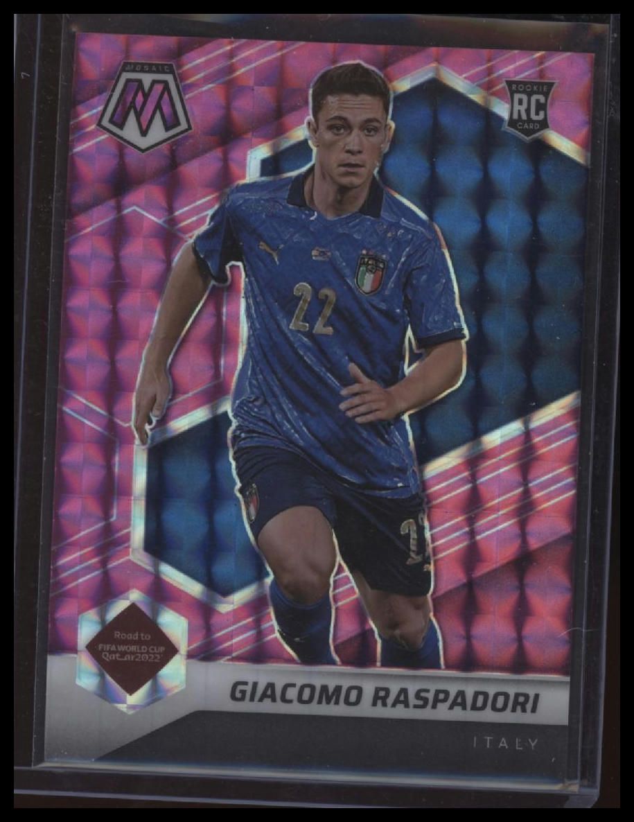 2021-22 Panini Mosaic Road to FIFA World Cup Giacomo Raspadori Mosaic Pink #/25